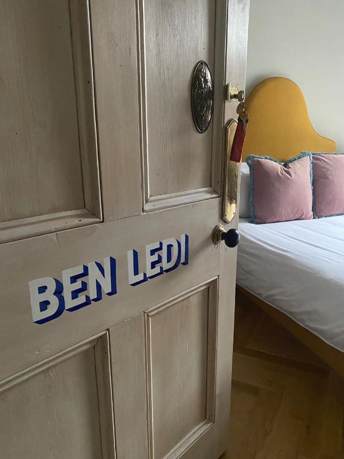 مبيت وإفطار كالالندر Ben A'An House المظهر الخارجي الصورة